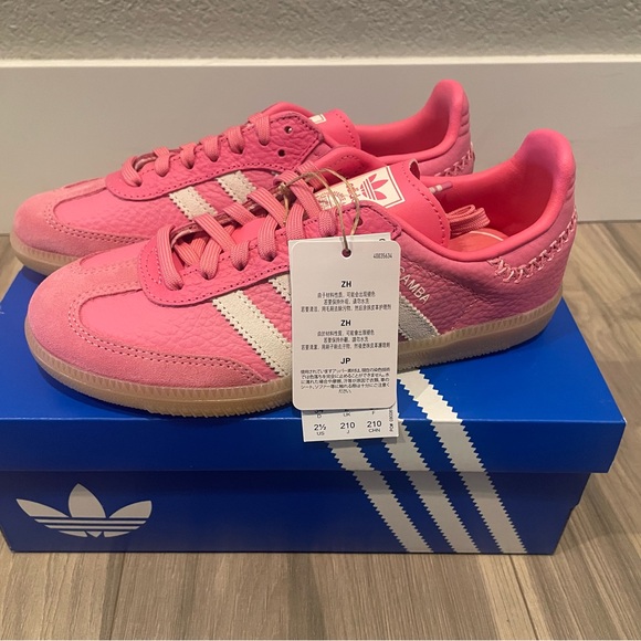 Adidas Sombo 2.5 girls (4-4.5 in women’s) - Picture 1 of 4